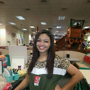 Meet your Posher, Devynne